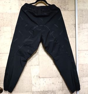 エアロポンプウォームパンツ