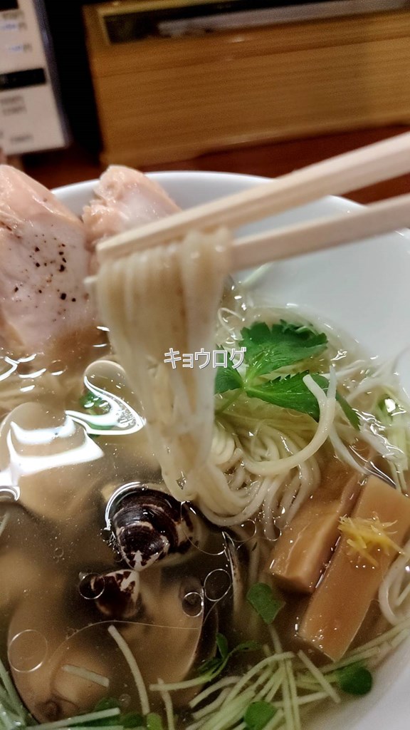 醤油と貝と麺そして人と夢